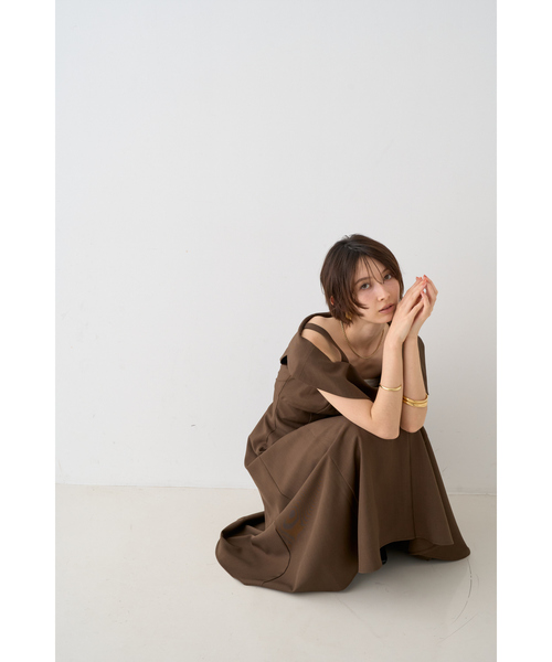 EMMA ROUGE VIF(エマルージュヴィフ)の「【一部店舗限定】アシメショルダーワンピース(ワンピース・レディース・ブラウン/ストライプ・38/36)」の19枚目の写真