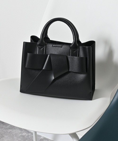 Honeys（ハニーズ）の「両あおりリボン風バッグ（ハンドバッグ・レディース・アイボリー/ブラック/ボルドー・FREE）」の2枚目の写真