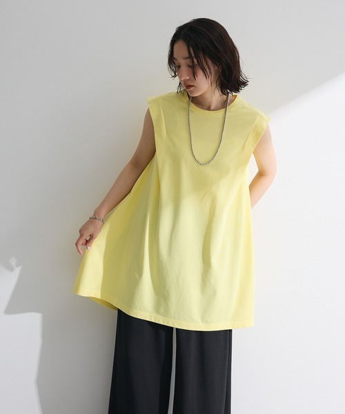 Green　Parks（グリーンパークス）の「配色ステッチノースリーブチュニック（チュニック・レディース・イエロー/カーキ/ブルー・FREE）」の4枚目の写真