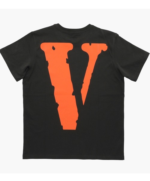 ROYAL FLASH(ロイヤルフラッシュ)の「VLONE/ヴィーロン/CLASSIC LOGO-FRIENDS TEE_BLACK/ORANGE(Tシャツ/カットソー・メンズ・ブラック・MEDIUM/LARGE/X-LARGE)」の2枚目の写真