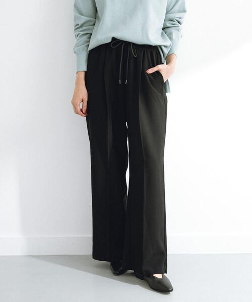 URBAN RESEARCH Sonny Label（アーバンリサーチサニーレーベル）の「タックワイドイージーパンツ（その他パンツ・レディース・ブラック/グレー・38/36）」の2枚目の写真