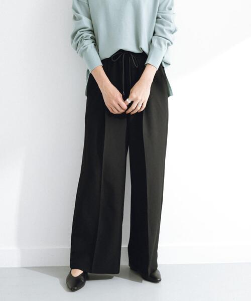 URBAN RESEARCH Sonny Label（アーバンリサーチサニーレーベル）の「タックワイドイージーパンツ（その他パンツ・レディース・ブラック/グレー・38/36）」の12枚目の写真