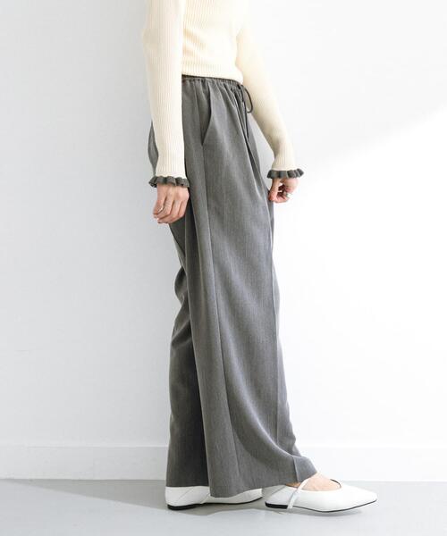 URBAN RESEARCH Sonny Label(アーバンリサーチサニーレーベル)の「タックワイドイージーパンツ(その他パンツ・レディース・ブラック/グレー・38/36)」の5枚目の写真
