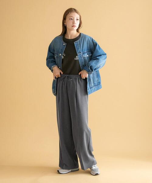 URBAN RESEARCH Sonny Label(アーバンリサーチサニーレーベル)の「タックワイドイージーパンツ(その他パンツ・レディース・ブラック/グレー・38/36)」の8枚目の写真