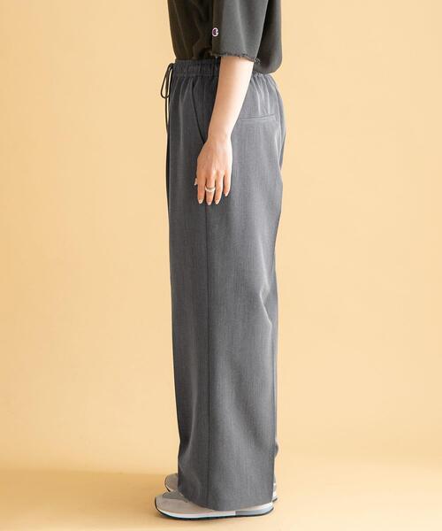 URBAN RESEARCH Sonny Label（アーバンリサーチサニーレーベル）の「タックワイドイージーパンツ（その他パンツ・レディース・ブラック/グレー・38/36）」の20枚目の写真