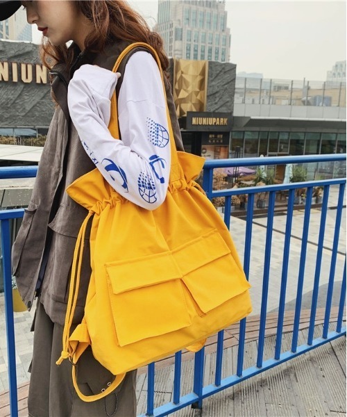 BACKYARD FAMILY（バックヤードファミリー）の「トートバッグ ショルダーバッグ リュック 2way（バックパック/リュック・レディース・ダークグレー/イエロー/ライトグレー/ブラック・FREE）」の11枚目の写真