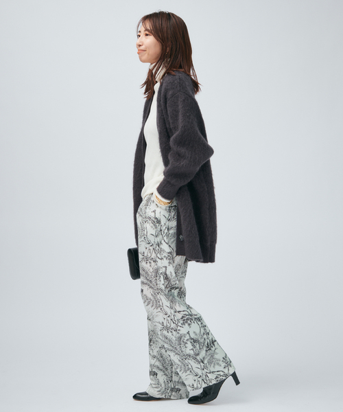 VERMEIL par iena（ヴェルメイユパーイエナ）の「サテンプリントイージーパンツ（その他パンツ・レディース・ベージュ・36/38）」の2枚目の写真