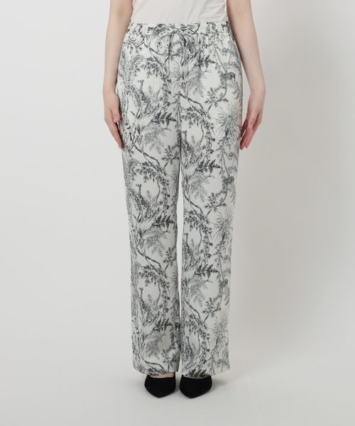 VERMEIL par iena（ヴェルメイユパーイエナ）の「サテンプリントイージーパンツ（その他パンツ・レディース・ベージュ・36/38）」の14枚目の写真