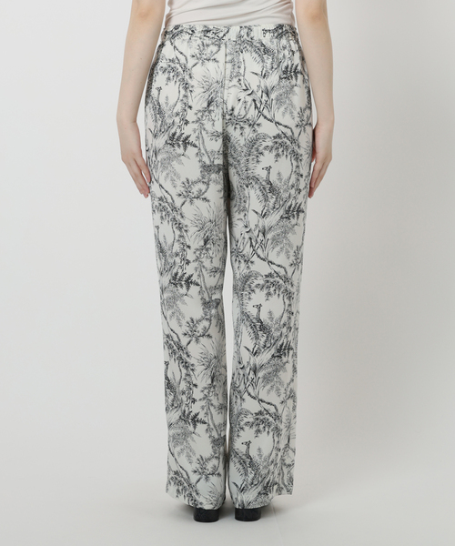 VERMEIL par iena（ヴェルメイユパーイエナ）の「サテンプリントイージーパンツ（その他パンツ・レディース・ベージュ・36/38）」の16枚目の写真