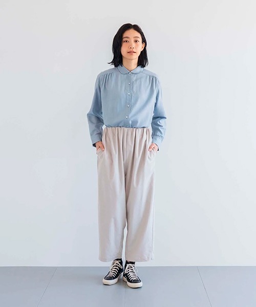 D(ディー)の「エアーコールギャザーパンツ(その他パンツ・レディース・ベージュ/ネイビー・MEDIUM/LARGE)」の4枚目の写真