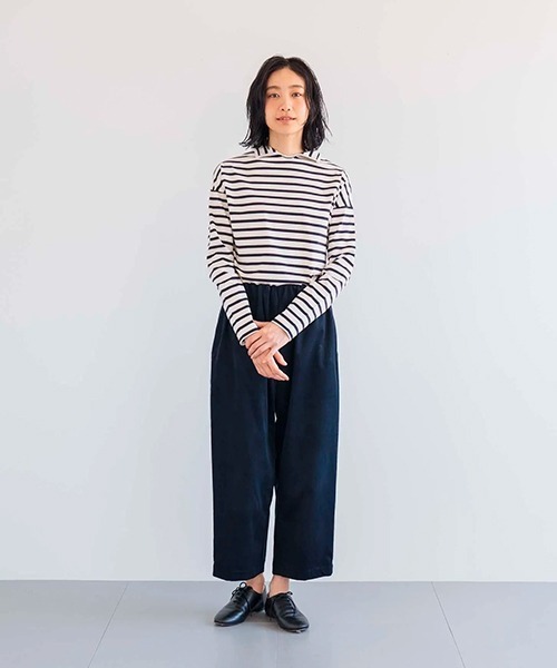 D(ディー)の「エアーコールギャザーパンツ(その他パンツ・レディース・ベージュ/ネイビー・MEDIUM/LARGE)」の15枚目の写真