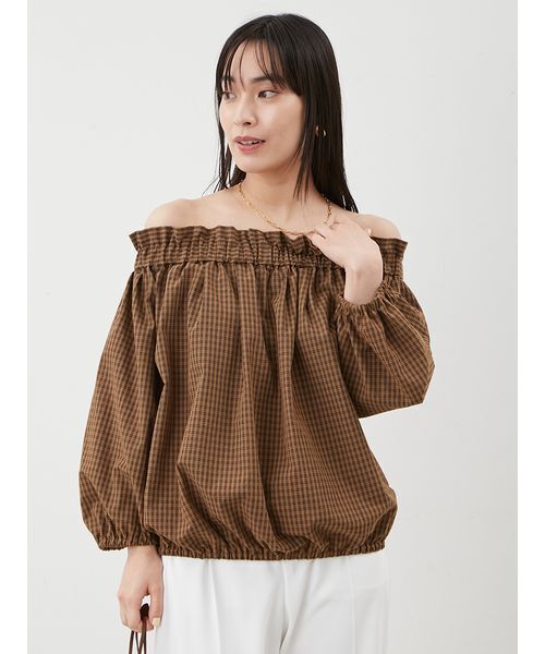 Mila Owen（ミラオーウェン）の「後リボンボリュームオフショルブラウス（シャツ/ブラウス・レディース・ブラック/ホワイト/キャメル・0/1）」の11枚目の写真