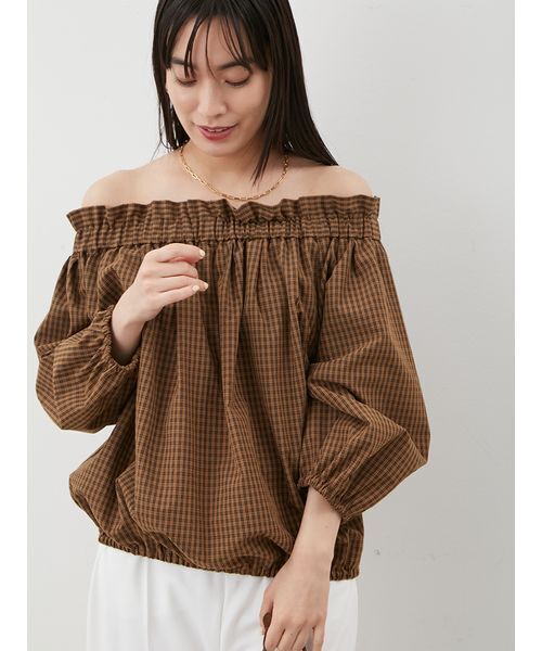Mila Owen（ミラオーウェン）の「後リボンボリュームオフショルブラウス（シャツ/ブラウス・レディース・ブラック/ホワイト/キャメル・0/1）」の13枚目の写真