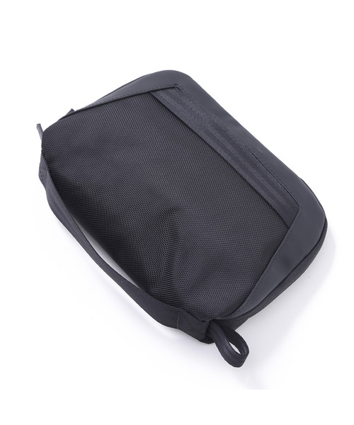 CHROME（クローム）の「［ CHROME / クローム ］AXCEL CABLE POUCH BK_BLACK / アクセル ケーブルポーチ ブラック 耐水 ガジェットケース（ポーチ・メンズ・ブラック・FREE）」の8枚目の写真