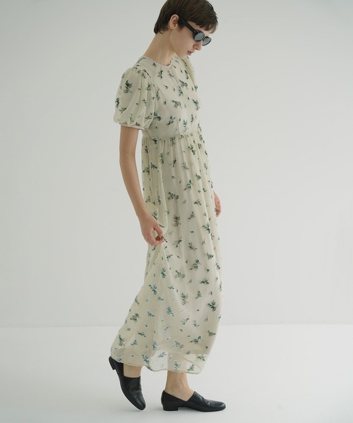 CLANE（クラネ）の「FLOWER OPAL PUFF ONEPIECE（ワンピース・レディース・ブラック・1/0）」の4枚目の写真