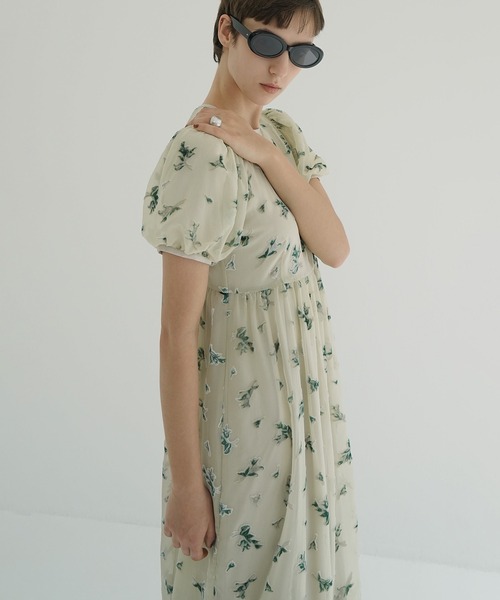 CLANE（クラネ）の「FLOWER OPAL PUFF ONEPIECE（ワンピース・レディース・ブラック・1/0）」の6枚目の写真