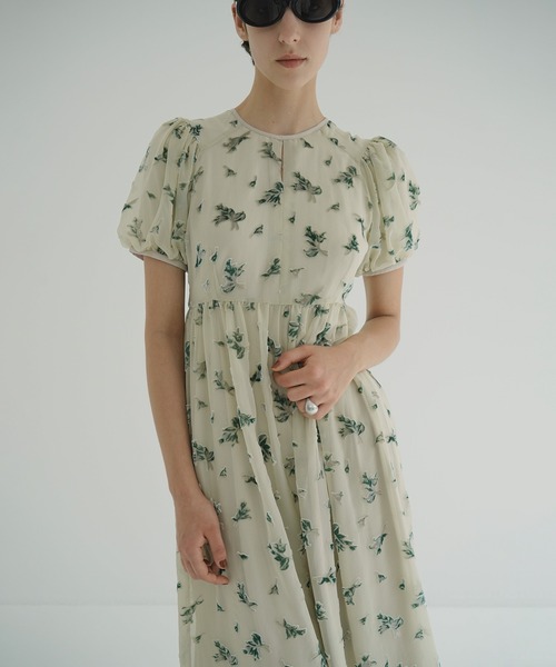 CLANE（クラネ）の「FLOWER OPAL PUFF ONEPIECE（ワンピース・レディース・ブラック・1/0）」の5枚目の写真