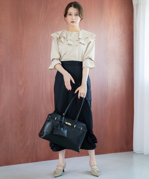 NOELA(ノエラ)の「フリルカラーブラウス(シャツ/ブラウス・レディース・ベージュ/オフホワイト/グレー・フリー)」の8枚目の写真