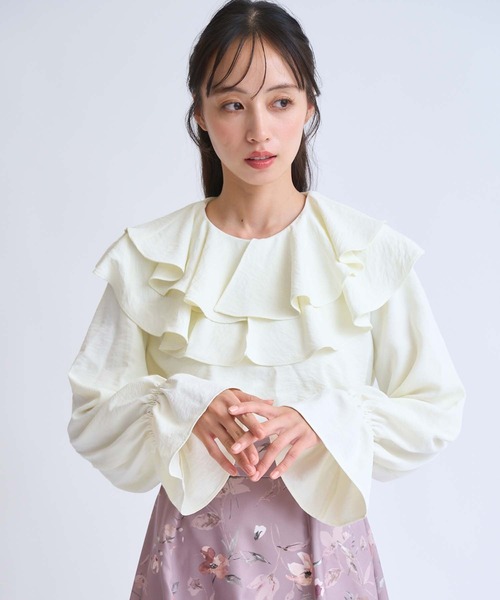 NOELA(ノエラ)の「フリルカラーブラウス(シャツ/ブラウス・レディース・ベージュ/オフホワイト/グレー・フリー)」の10枚目の写真