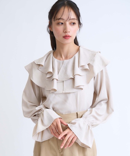 NOELA(ノエラ)の「フリルカラーブラウス(シャツ/ブラウス・レディース・ベージュ/オフホワイト/グレー・フリー)」の17枚目の写真