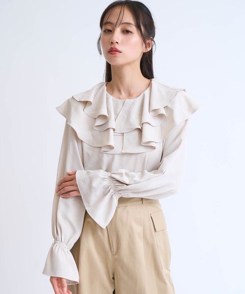 NOELA(ノエラ)の「フリルカラーブラウス(シャツ/ブラウス・レディース・ベージュ/オフホワイト/グレー・フリー)」の19枚目の写真