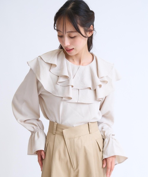 NOELA(ノエラ)の「フリルカラーブラウス(シャツ/ブラウス・レディース・ベージュ/オフホワイト/グレー・フリー)」の20枚目の写真