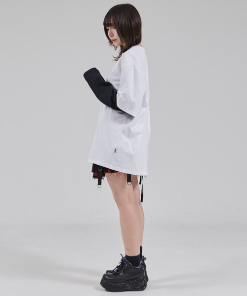 OY（オーワイ）の「『OY/オーワイ』DOLLY LAYERED L/S TEE/ドリーレイヤード長袖Tシャツ（Tシャツ/カットソー・レディース・ホワイト/ブラック・FREE）」の20枚目の写真