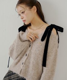 Chico（チコ）の「【ブローチ取外し可】ベロアリボンルーズニットカーディガン（カーディガン/ボレロ）」