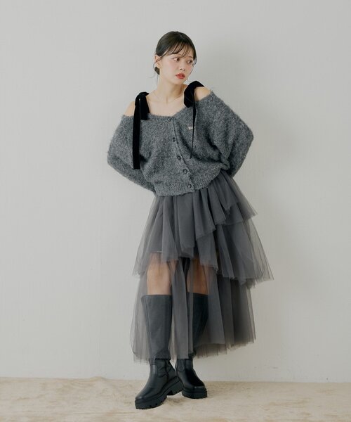 Chico（チコ）の「【ブローチ取外し可】ベロアリボンルーズニットカーディガン（カーディガン/ボレロ・レディース・ベージュ/チャコールグレー/グレー/アイボリー/ブラウン/ホワイト系その他/ピンク・FREE）」の16枚目の写真