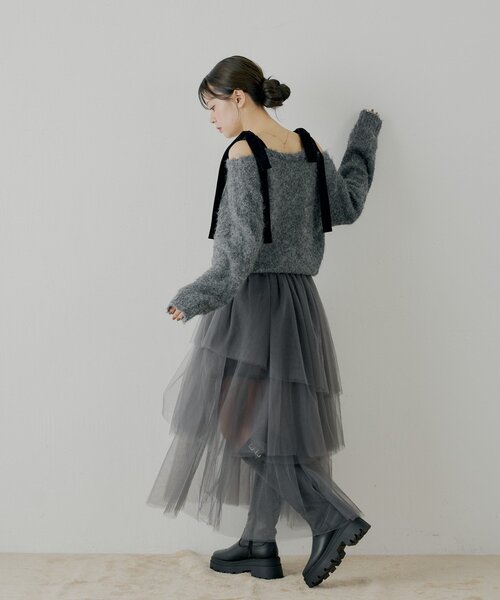 Chico（チコ）の「【ブローチ取外し可】ベロアリボンルーズニットカーディガン（カーディガン/ボレロ・レディース・ベージュ/チャコールグレー/グレー/アイボリー/ブラウン/ホワイト系その他/ピンク・FREE）」の17枚目の写真