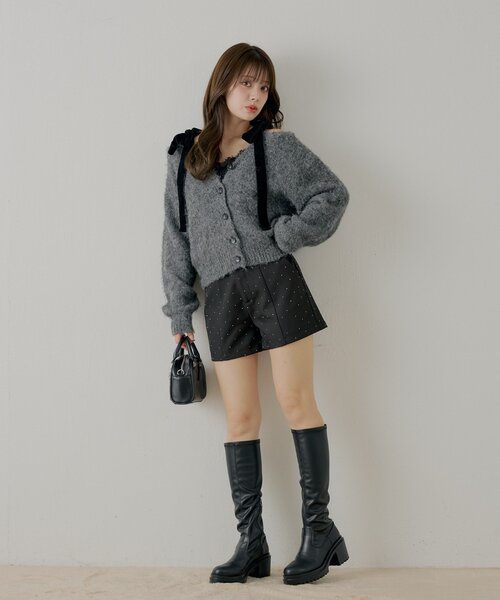 Chico（チコ）の「【ブローチ取外し可】ベロアリボンルーズニットカーディガン（カーディガン/ボレロ・レディース・ベージュ/チャコールグレー/グレー/アイボリー/ブラウン/ホワイト系その他/ピンク・FREE）」の19枚目の写真