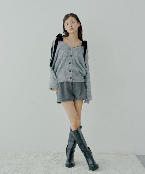 Chico（チコ）の「【ブローチ取外し可】ベロアリボンルーズニットカーディガン（カーディガン/ボレロ・レディース・ベージュ/チャコールグレー/グレー/アイボリー/ブラウン/ホワイト系その他/ピンク・FREE）」の21枚目の写真