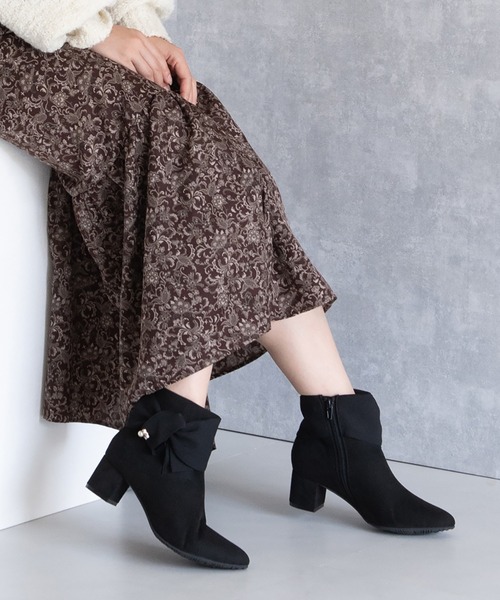 JELLY BEANS(ジェリービーンズ)の「ビジューアクセントターバンリボンショートブーツ(204-57119)JELLY BEANS(ジェリービーンズ)(ブーツ・レディース・ブラック系/ブラック/グレイッシュベージュ・S/M/L)」の2枚目の写真