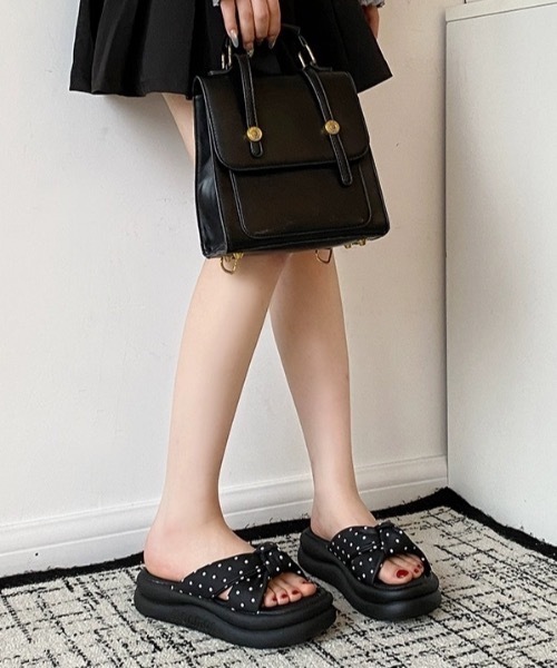 FUNdaysion(ファンデイション)の「ドット柄厚底サンダル(サンダル・レディース・アイボリー/ブラック・23cm/23.5cm/24cm)」の21枚目の写真