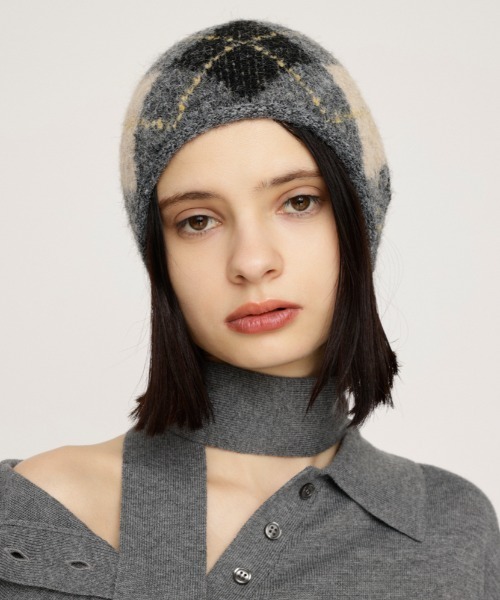 SLY（スライ）の「ARGYLE JQ KNIT BEANIE アーガイル ジャガード ニット ビーニー 秋服 冬服（ニットキャップ/ビーニー・レディース・ブラック系その他2/ブラウン系その他2/グレー系その他2・FREE）」の7枚目の写真
