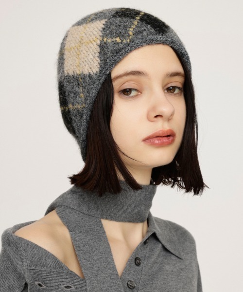 SLY（スライ）の「ARGYLE JQ KNIT BEANIE アーガイル ジャガード ニット ビーニー 秋服 冬服（ニットキャップ/ビーニー・レディース・ブラック系その他2/ブラウン系その他2/グレー系その他2・FREE）」の6枚目の写真