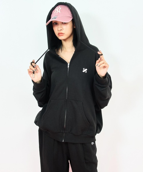 ANAP(アナップ)の「ラウンジウェア 裏毛 パーカー【ジュニアお揃い】【親子お揃い】(パーカー・レディース・ブラック/ピンク/グレー・L/M)」の2枚目の写真