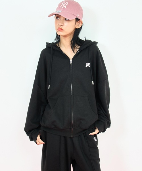 ANAP(アナップ)の「ラウンジウェア 裏毛 パーカー【ジュニアお揃い】【親子お揃い】(パーカー・レディース・ブラック/ピンク/グレー・L/M)」の4枚目の写真