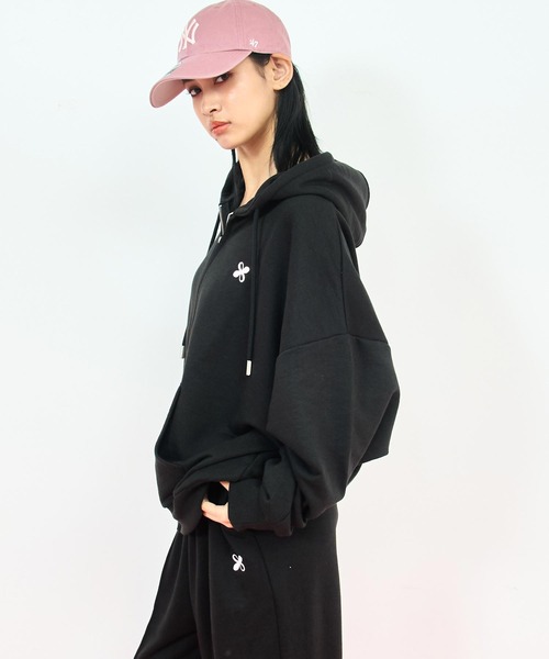 ANAP(アナップ)の「ラウンジウェア 裏毛 パーカー【ジュニアお揃い】【親子お揃い】(パーカー・レディース・ブラック/ピンク/グレー・L/M)」の5枚目の写真