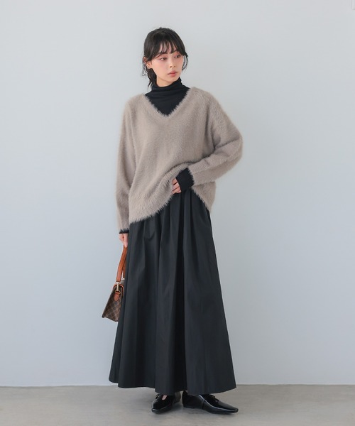 itto...(イット)の「バックリボンふわふわシャギーニット(ニット/セーター・レディース・グレイッシュベージュ/ブラック/アイボリー・FREE)」の10枚目の写真