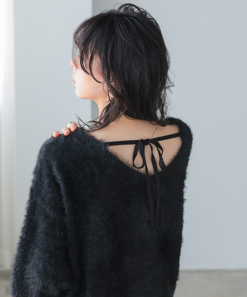 itto...(イット)の「バックリボンふわふわシャギーニット(ニット/セーター・レディース・グレイッシュベージュ/ブラック/アイボリー・FREE)」の17枚目の写真