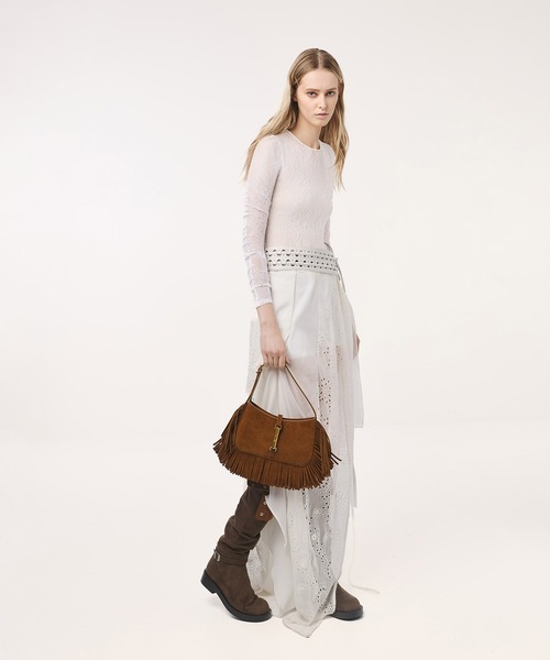 CHARLES & KEITH(チャールズ & キース)の「Cesia セシア スエード メタリックアクセントフリンジショルダーバッグ(ショルダーバッグ・レディース・ブラウン系その他2・M)」の9枚目の写真