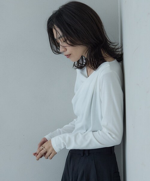 GALLEST（ギャレスト）の「ドレープネックカットソー（Tシャツ/カットソー・レディース・チャコールグレー/ホワイト/ライトブルー・38）」の5枚目の写真