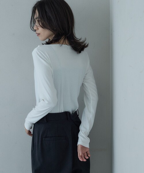GALLEST（ギャレスト）の「ドレープネックカットソー（Tシャツ/カットソー・レディース・チャコールグレー/ホワイト/ライトブルー・38）」の7枚目の写真