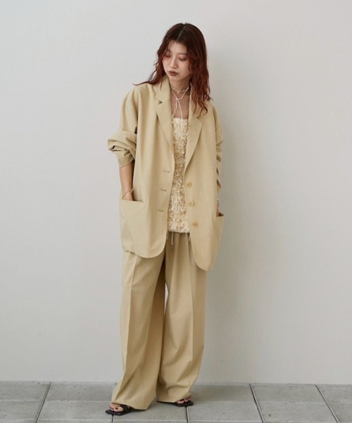 TODAYFUL（トゥデイフル）の「Dry Touch Tuck Trousers（その他パンツ・レディース・サンドベージュ/ブラック・36inch/38inch）」の5枚目の写真