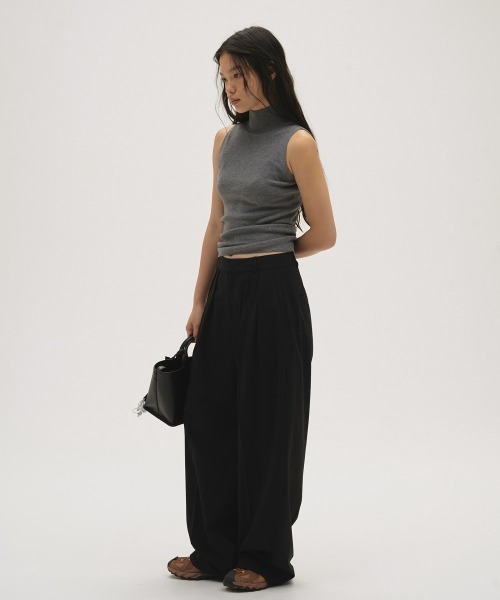 TODAYFUL（トゥデイフル）の「Dry Touch Tuck Trousers（その他パンツ・レディース・サンドベージュ/ブラック・36inch/38inch）」の20枚目の写真
