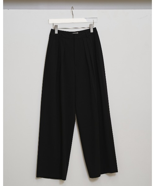 TODAYFUL（トゥデイフル）の「Dry Touch Tuck Trousers（その他パンツ・レディース・サンドベージュ/ブラック・36inch/38inch）」の14枚目の写真