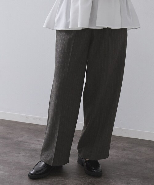 ピンストライプイージーワイドパンツ【吸湿発熱/ストレッチ/洗濯機OK