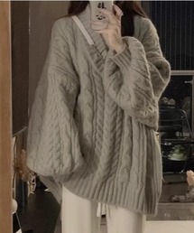 CELENA BEATS（セレナビーツ）の「ケーブル編み オーバーニット プルオーバー（ニット/セーター）」