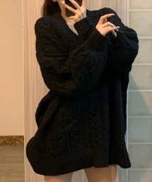 ケーブル編み オーバーニット プルオーバー